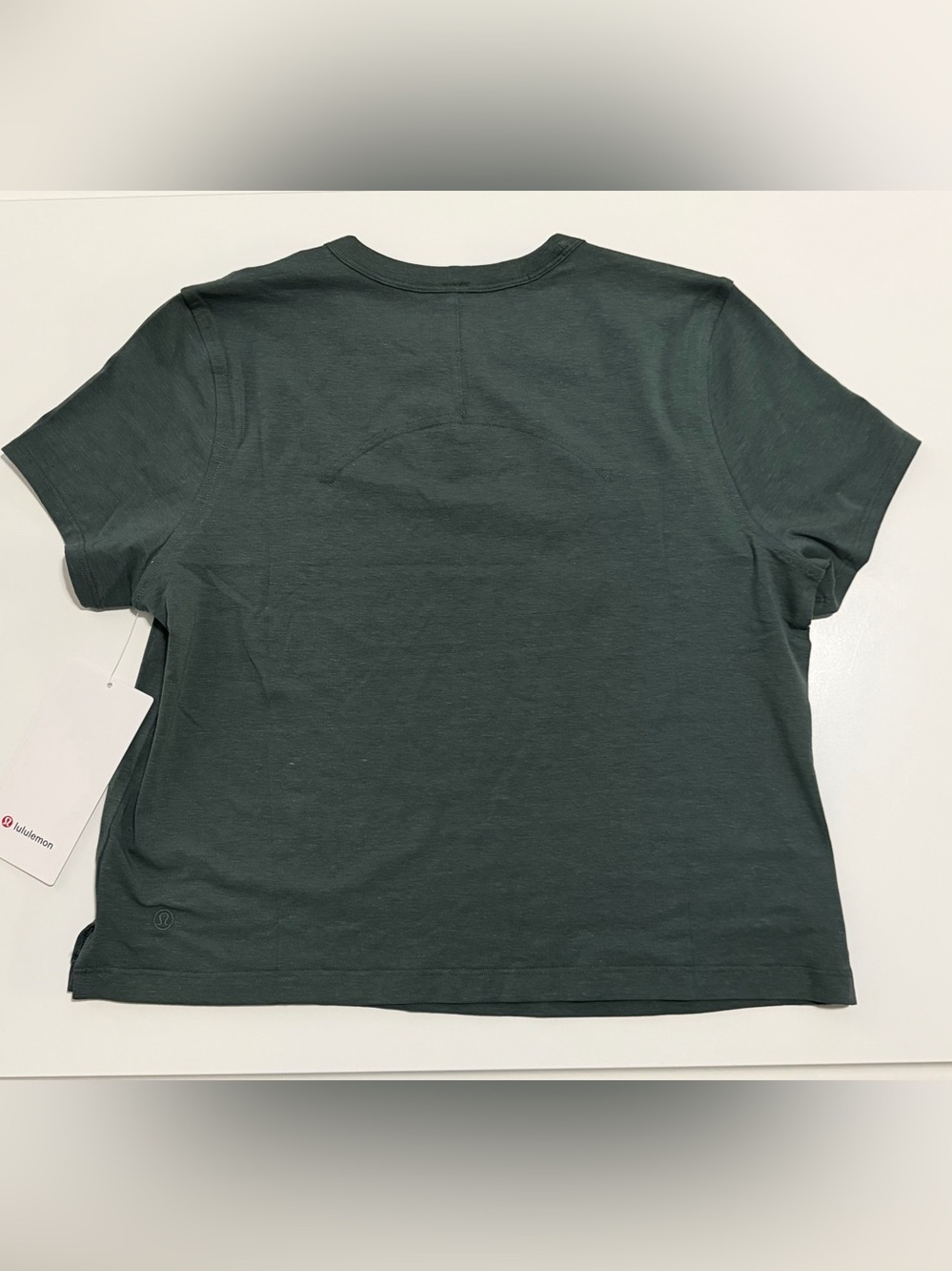 Lululemon - Classic Fit Cotton Blend Tee - Size 6 or 8 - NWT - Picture 3 of 7